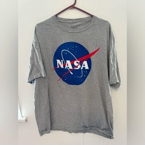 Men grey NASA t shirt sz 2XL